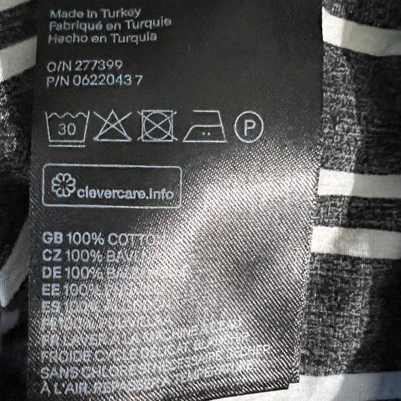 H&M Black White‎ Striped Off Shoulder Blouse (4) - Picture 7 of 8